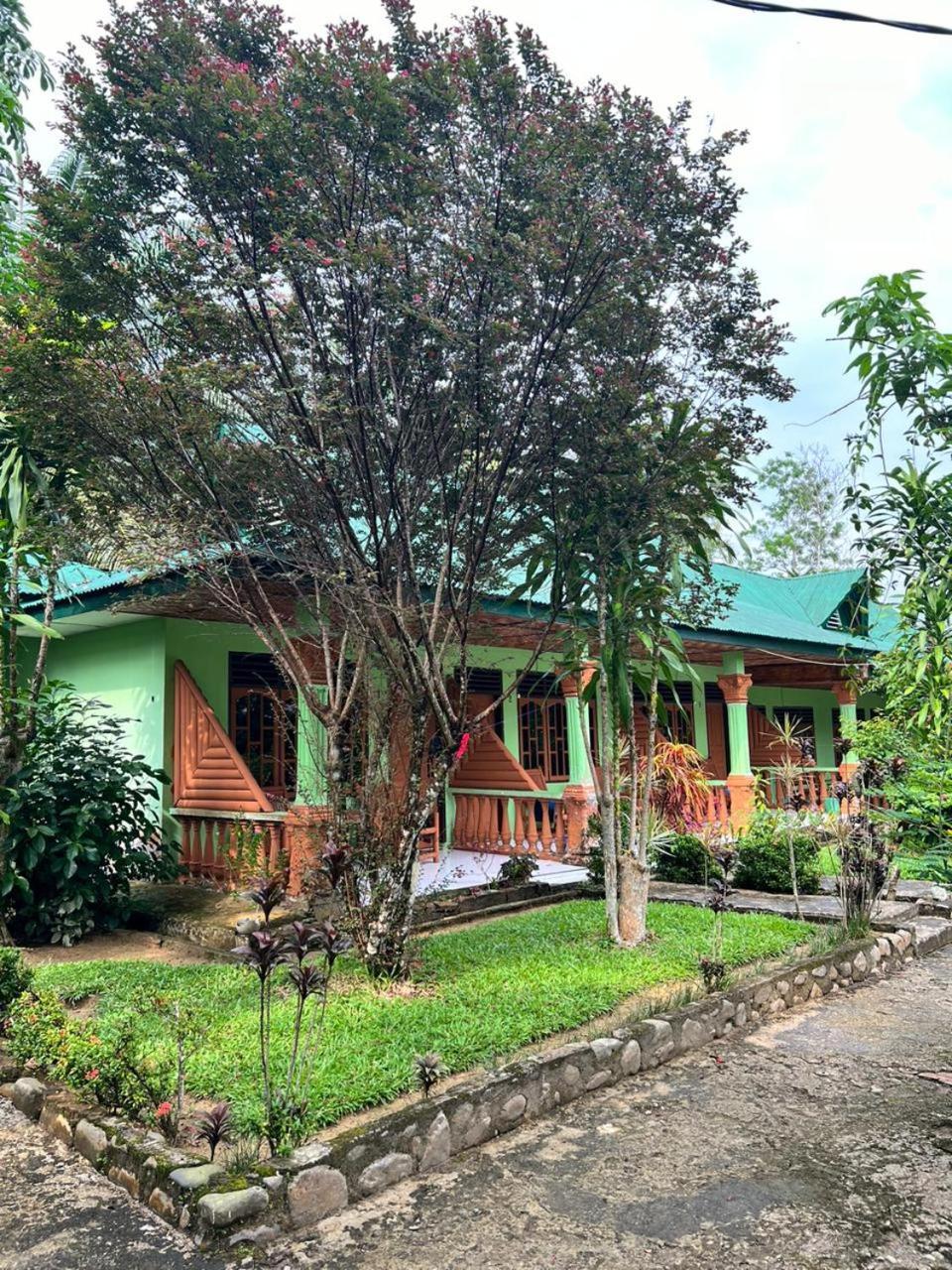 Wisma Batu Mandi بوكيت لاوانج المظهر الخارجي الصورة