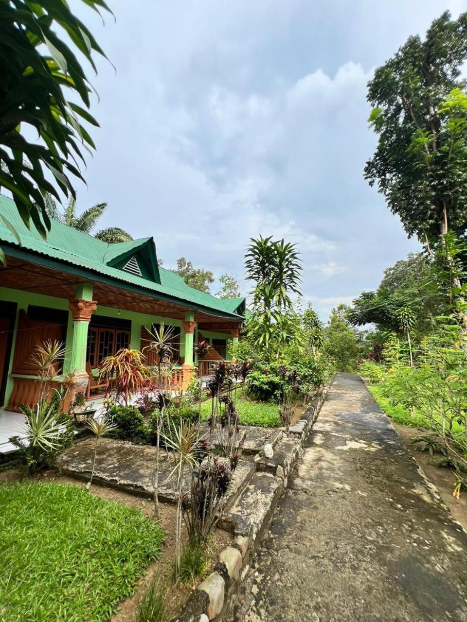 Wisma Batu Mandi بوكيت لاوانج المظهر الخارجي الصورة