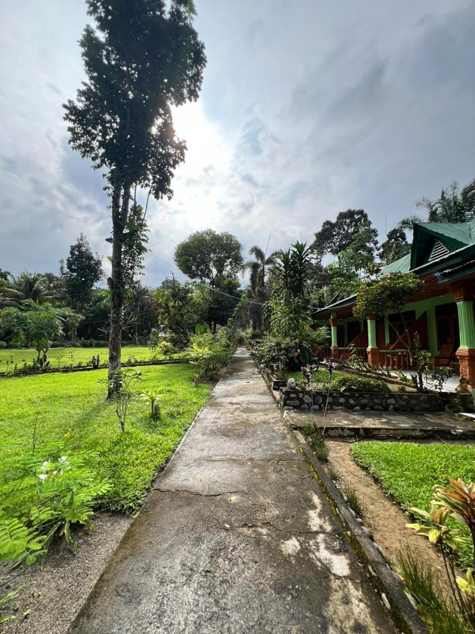Wisma Batu Mandi بوكيت لاوانج المظهر الخارجي الصورة